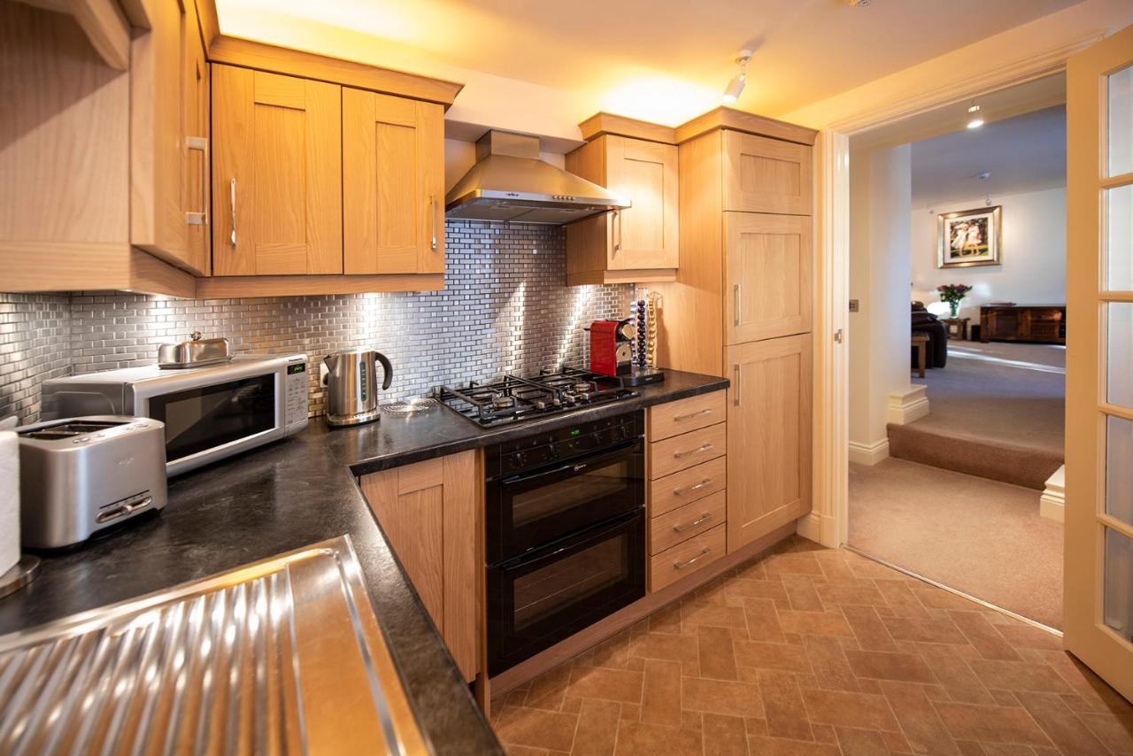 Bourton-on-the-Water Oberon River View Apartment מראה חיצוני תמונה
